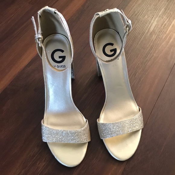 G BY GUESS Glittery Gold Chunky Heel Sandal // 8.5 - Picture 2 of 8